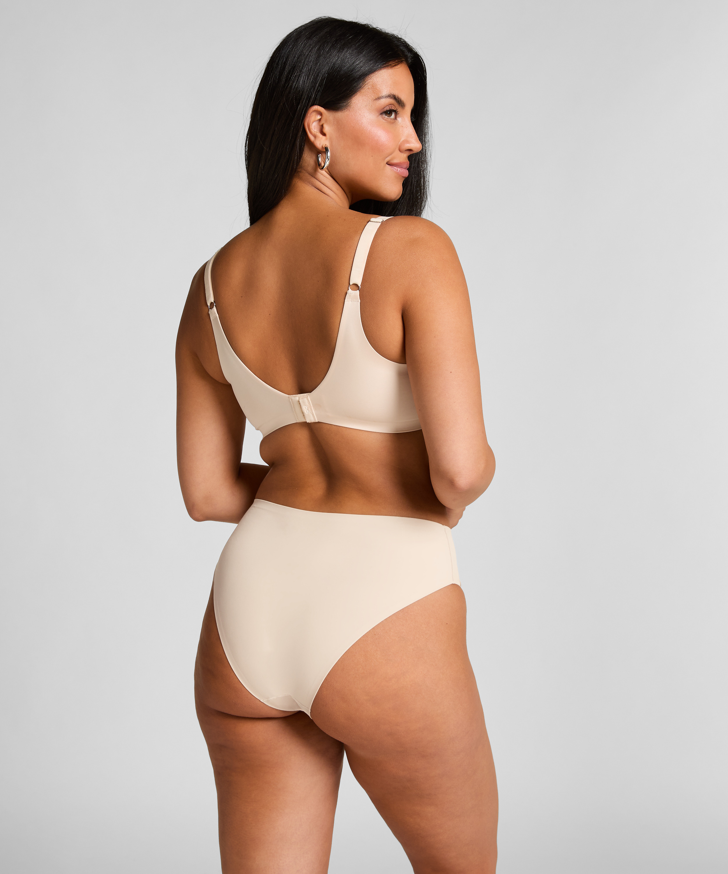 Soutien-gorge à armatures préformé Smooth, Beige, main