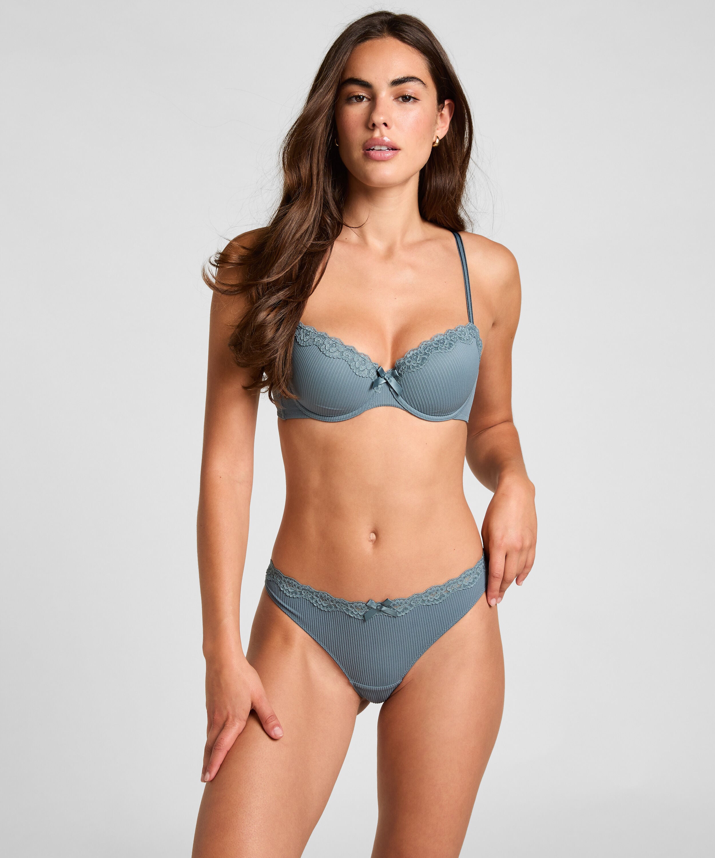 String Lola, Bleu String Lola, Bleu