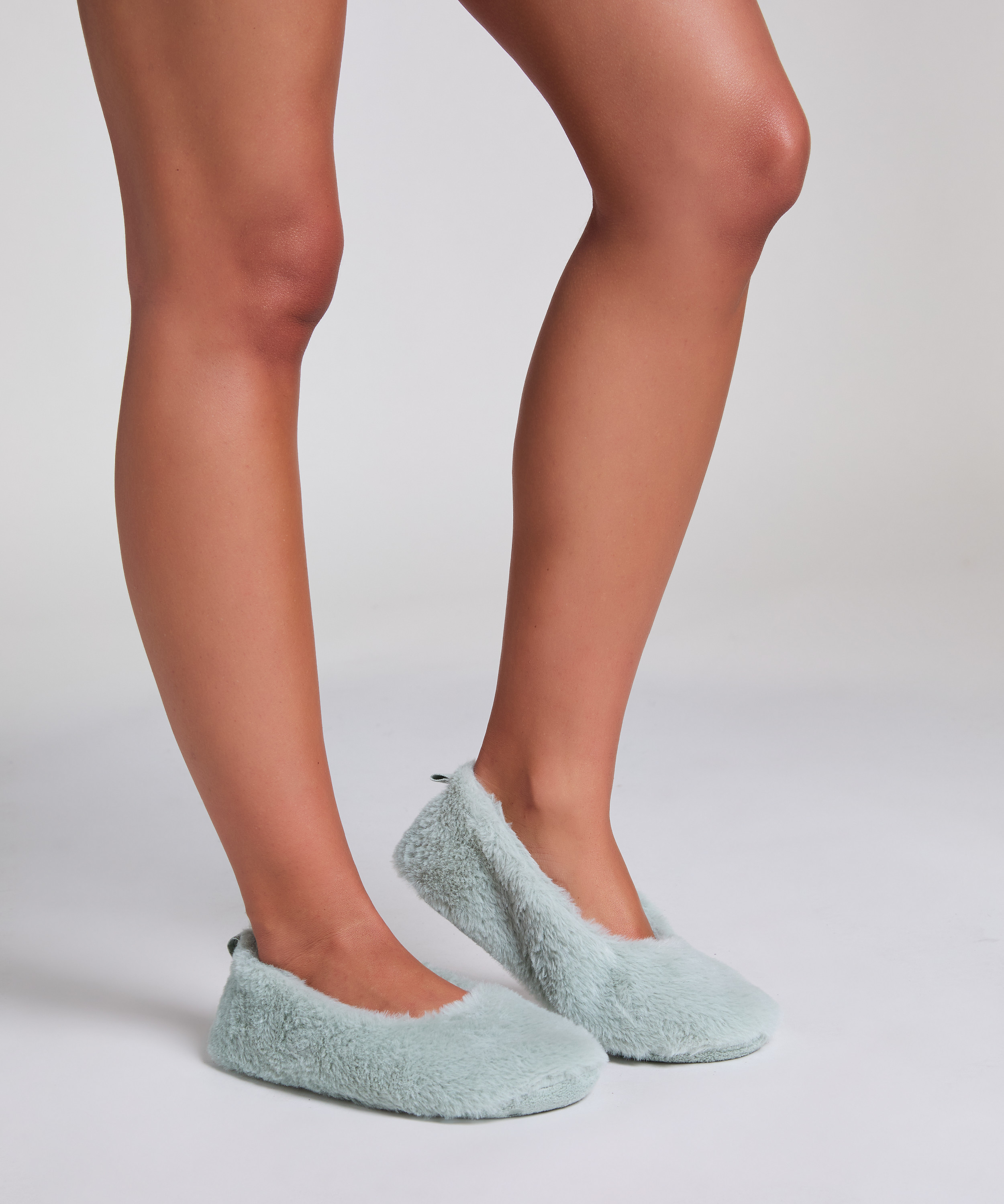 Ballerines en fausse fourrure, Vert, main