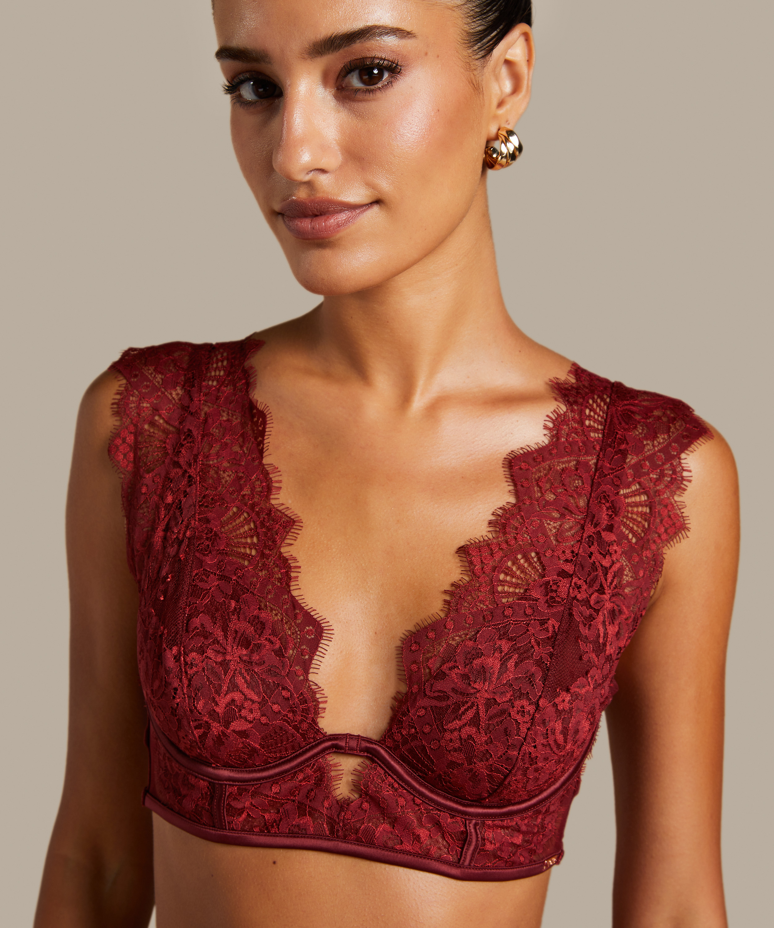 Soutien-gorge bustier non-rembourré à armatures Zoe, Rouge, main