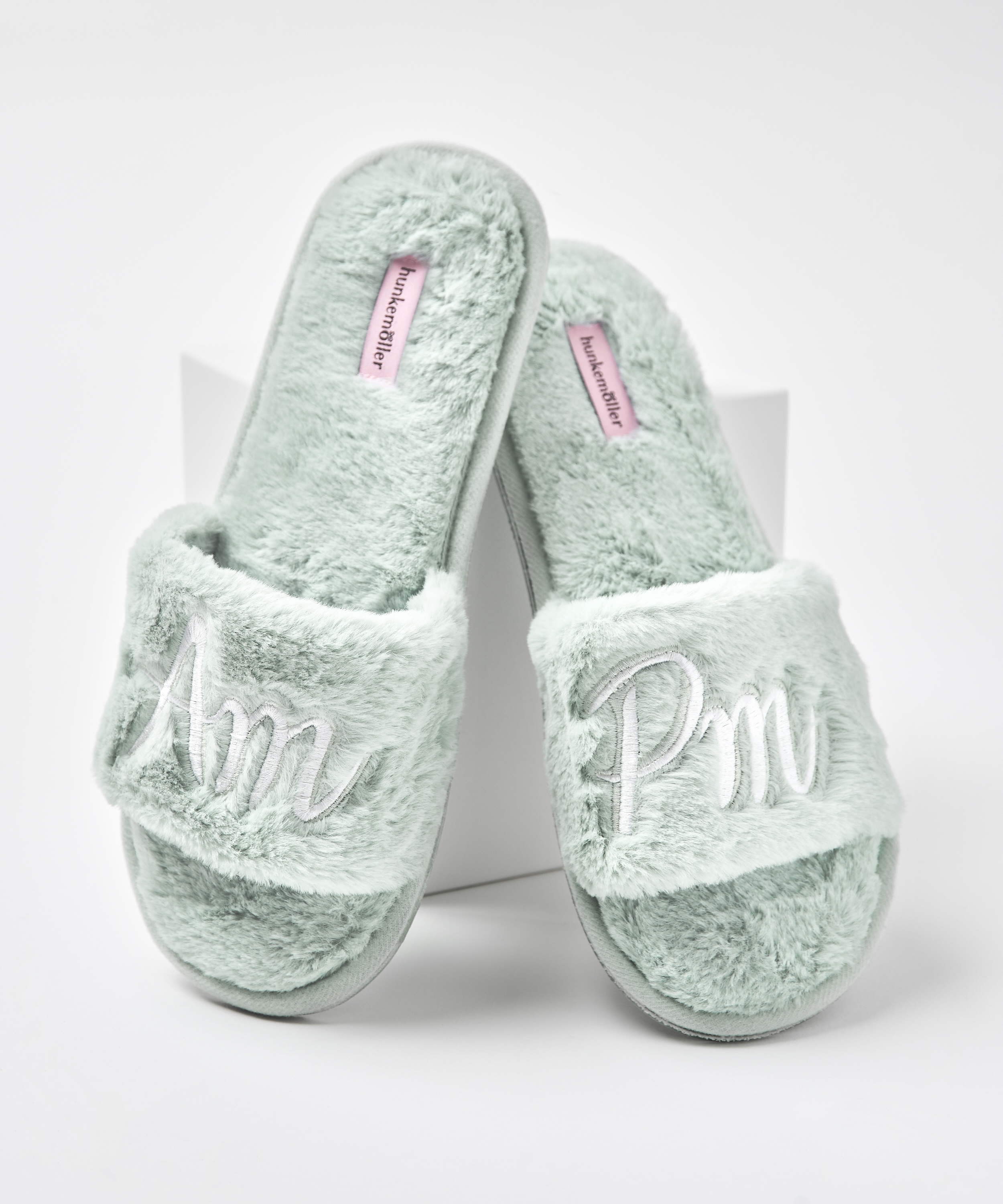 Sandales d’intérieur fake fur, Vert, main