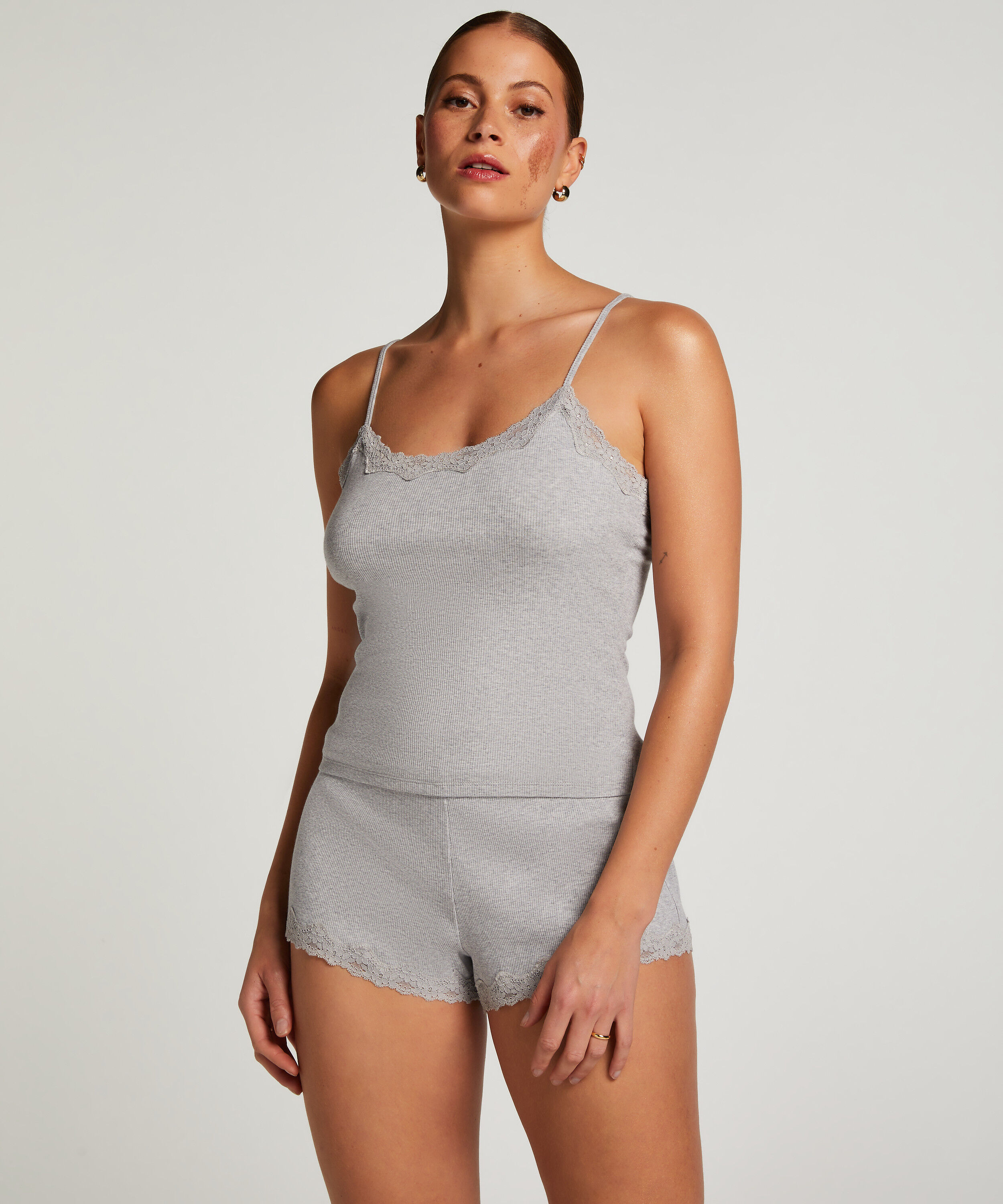Ensemble de pyjama court Cami, Gris Ensemble de pyjama court Cami, Gris