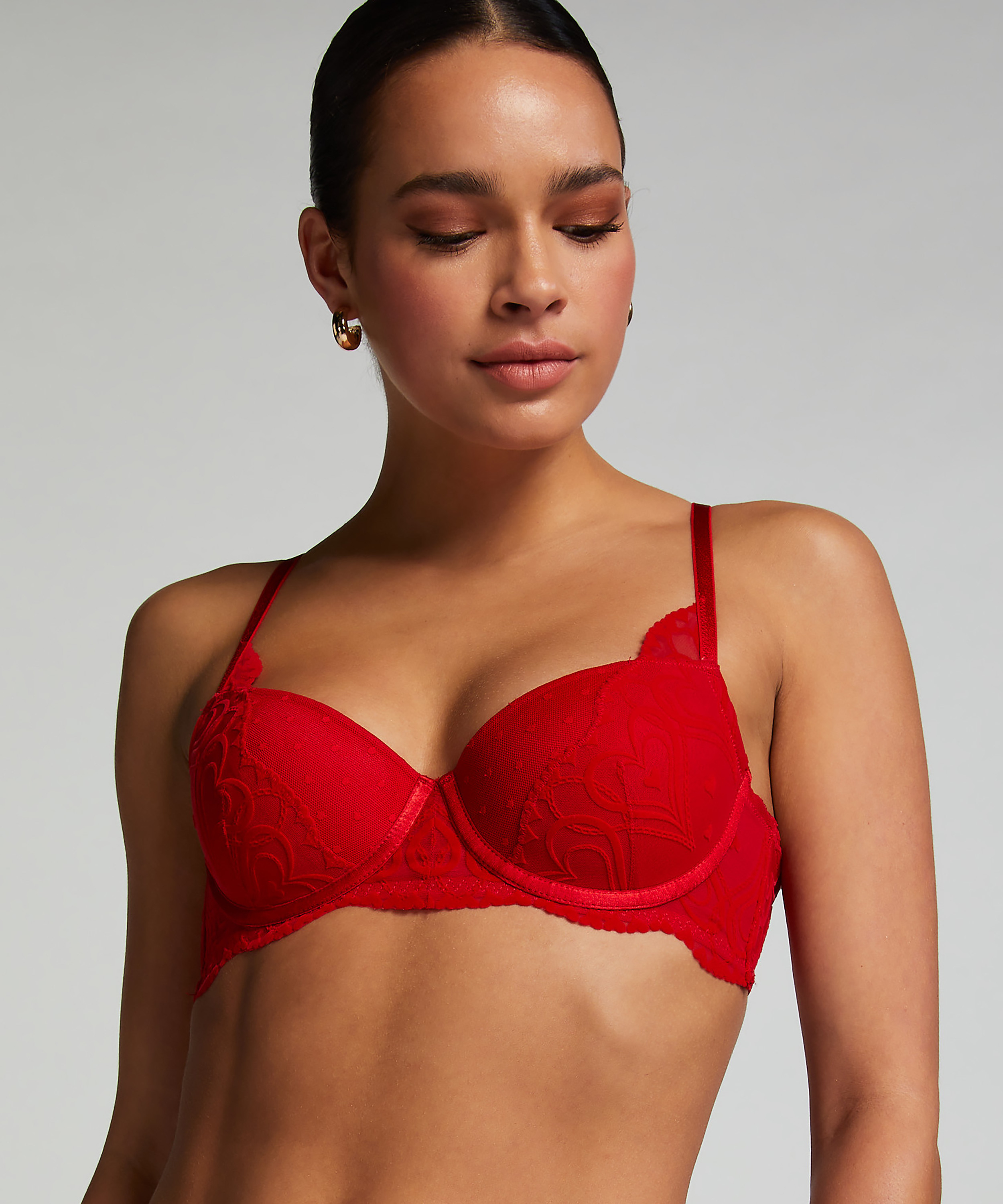 Soutien-gorge à armatures non-préformé  Pippa, Rouge, main