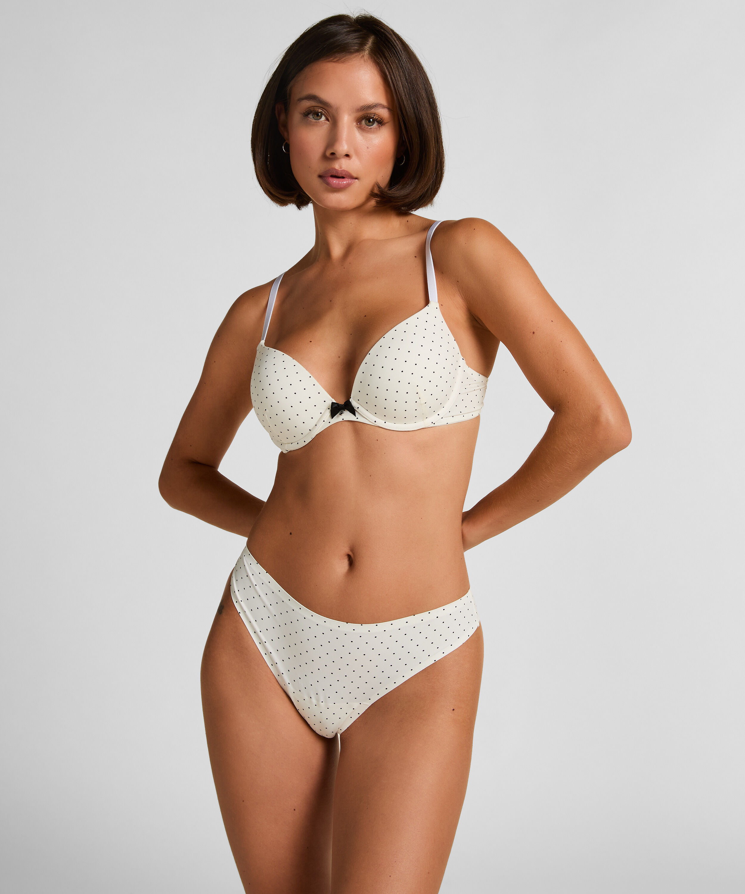 Invisible string basic, Blanc