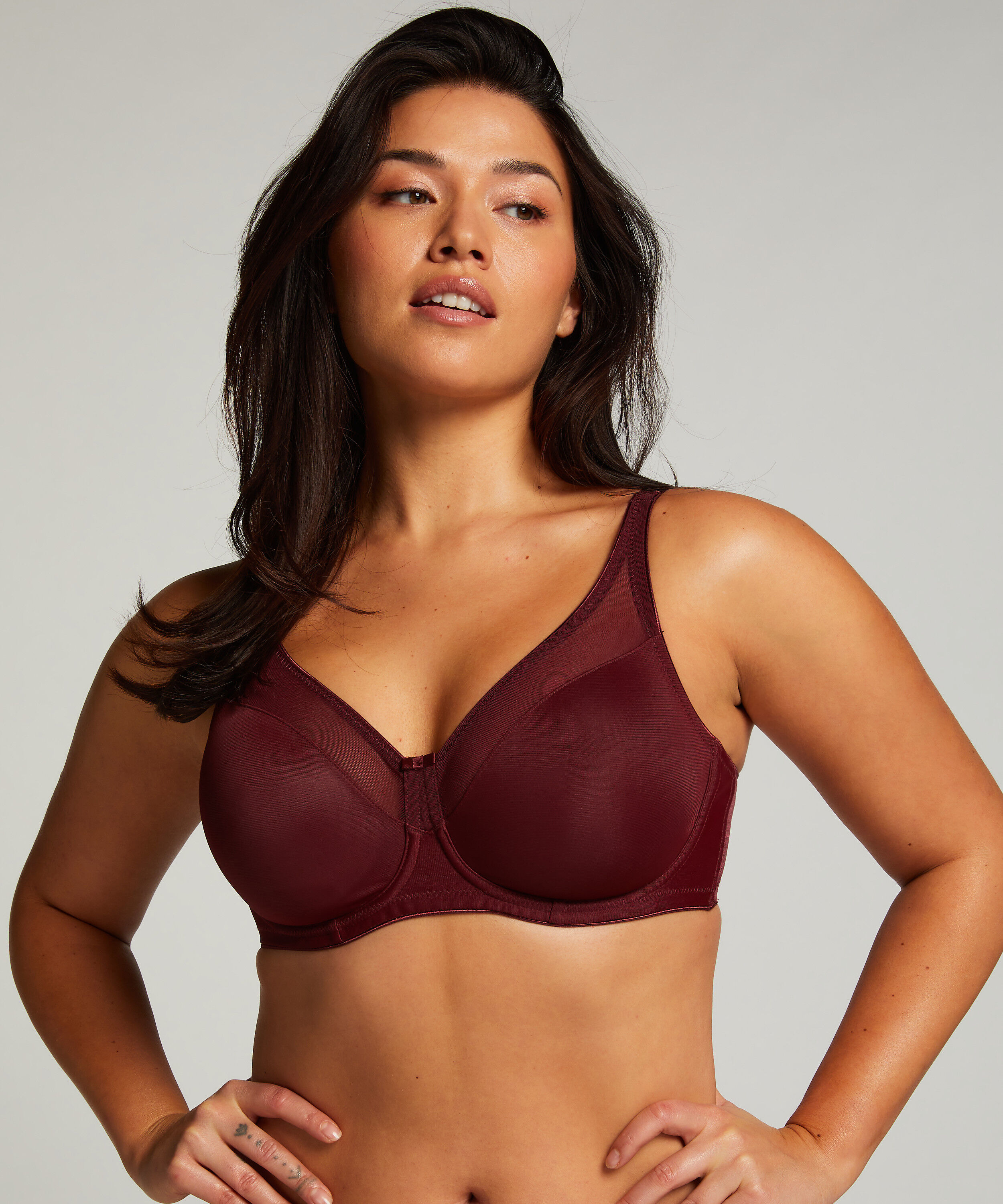 Soutien-gorge à armatures non-préformé minimiseur Nina, Violet Soutien-gorge à armatures non-préformé minimiseur Nina, Violet