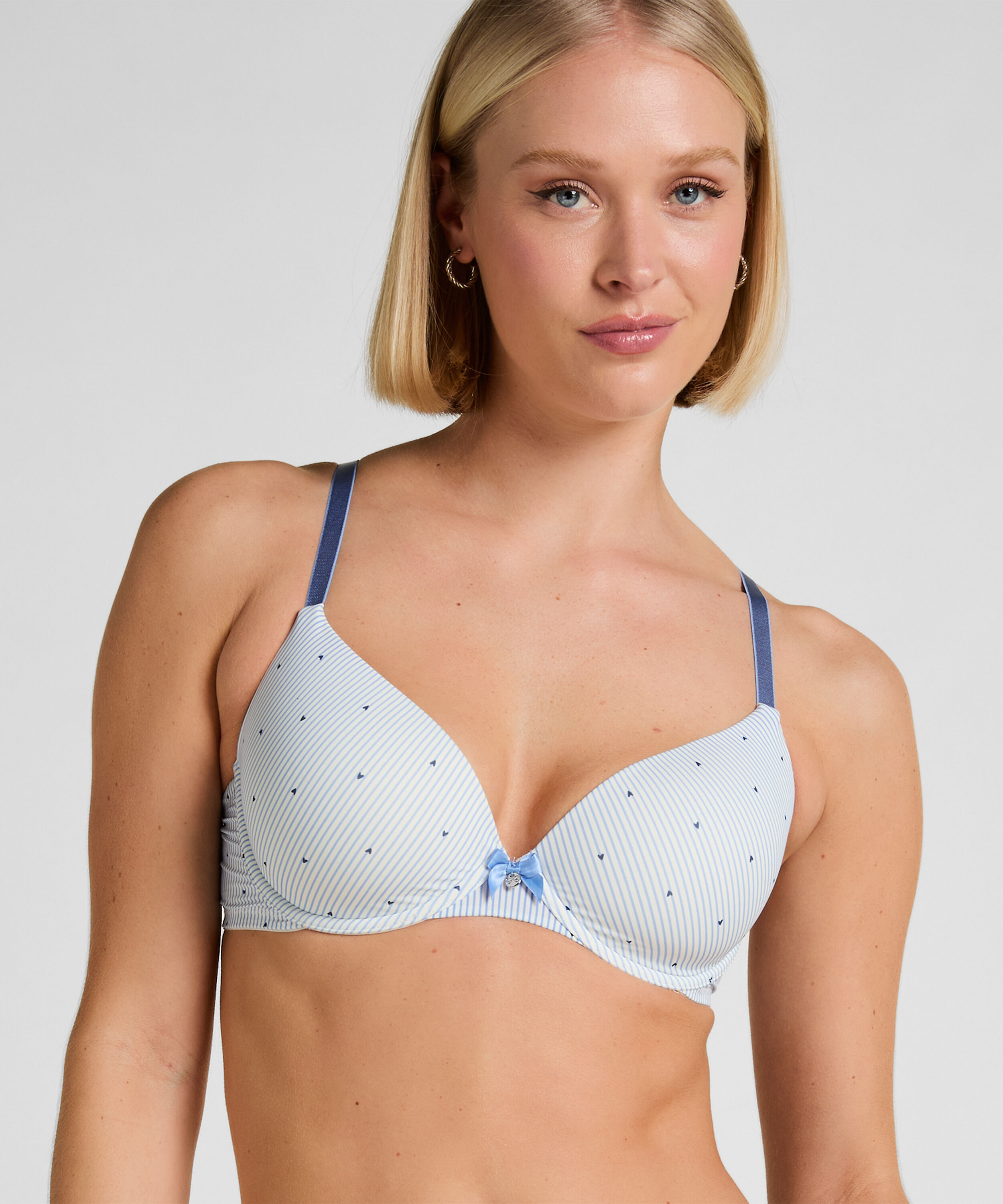 Soutien-gorge à armatures préformé Plunge