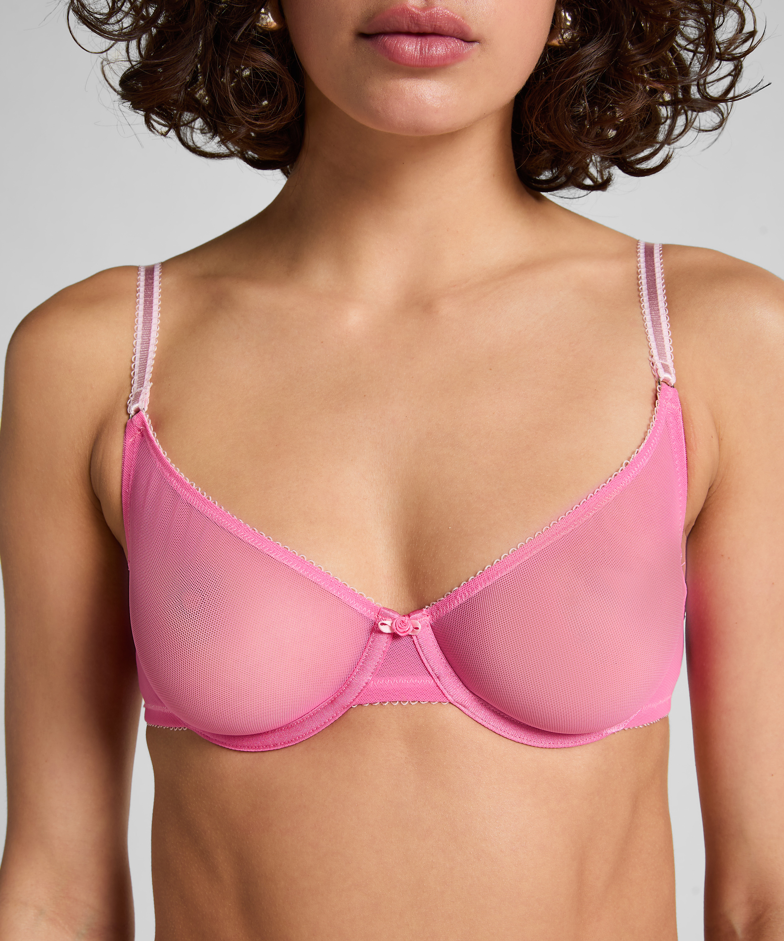 Soutien-gorge à armatures non rembourré Roza, Rose, main