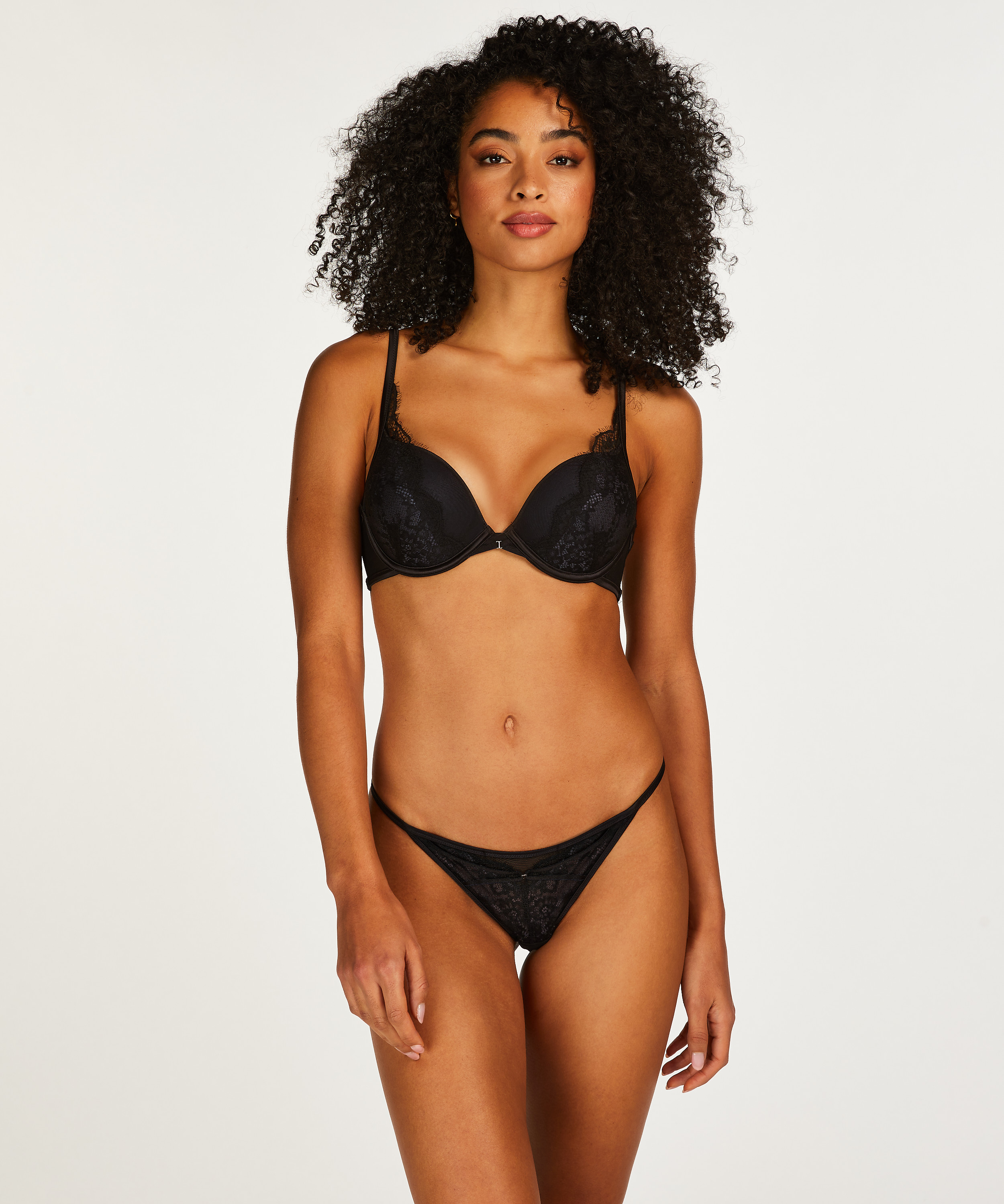 Soutien-gorge à armatures rembourrage maximiseur Elissa, Noir, main