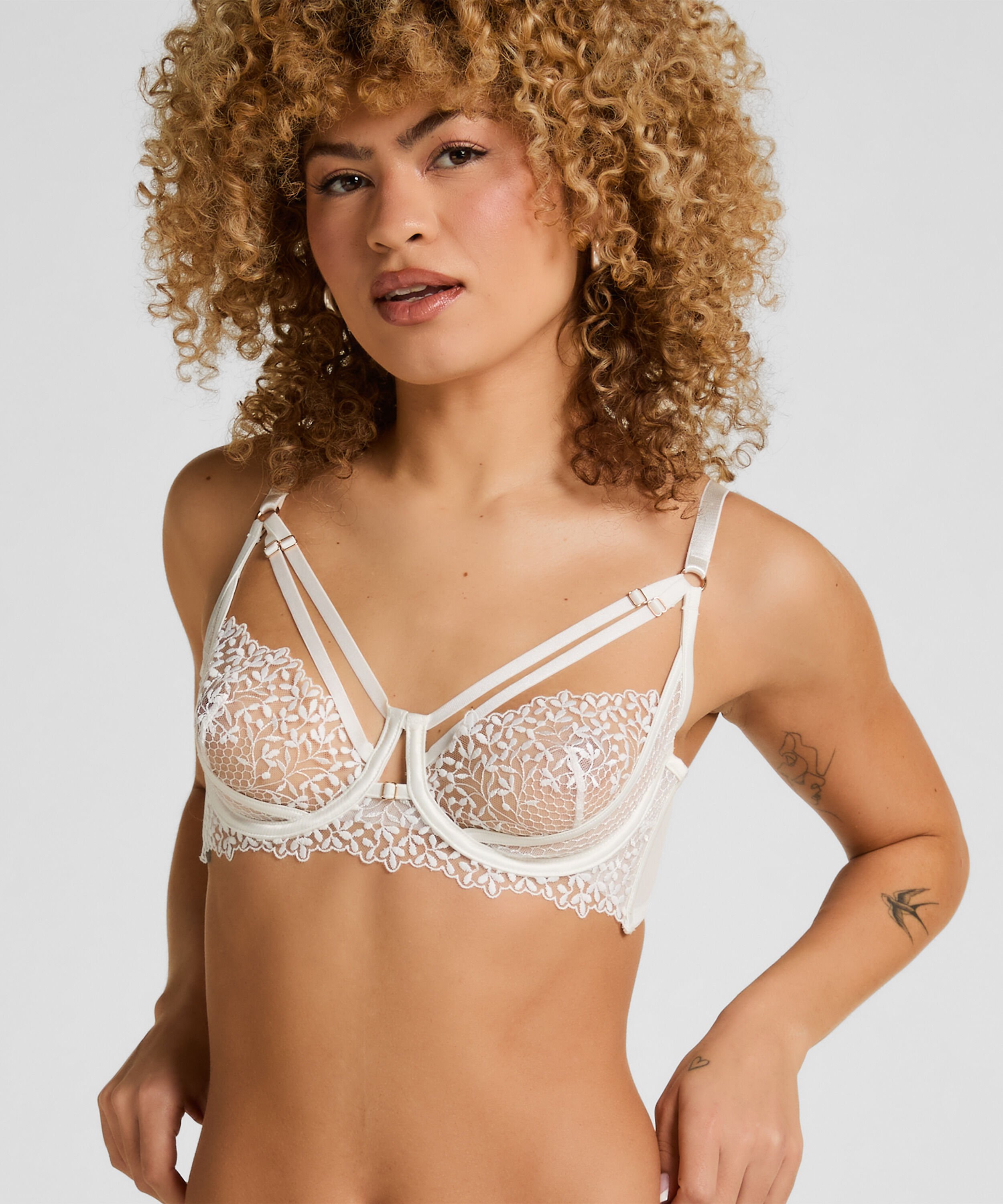 Soutien-Gorge Longline Kristina Armaturé Sans Rembourrage, Blanc Soutien-Gorge Longline Kristina Armaturé Sans Rembourrage, Blanc