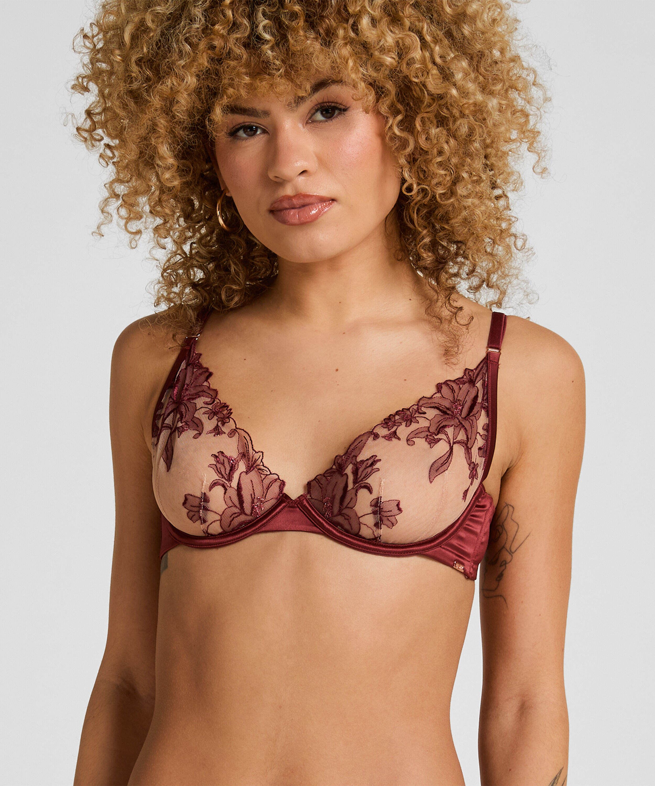 Soutien-gorge à armatures non-préformé Anouk, Rouge Soutien-gorge à armatures non-préformé Anouk, Rouge