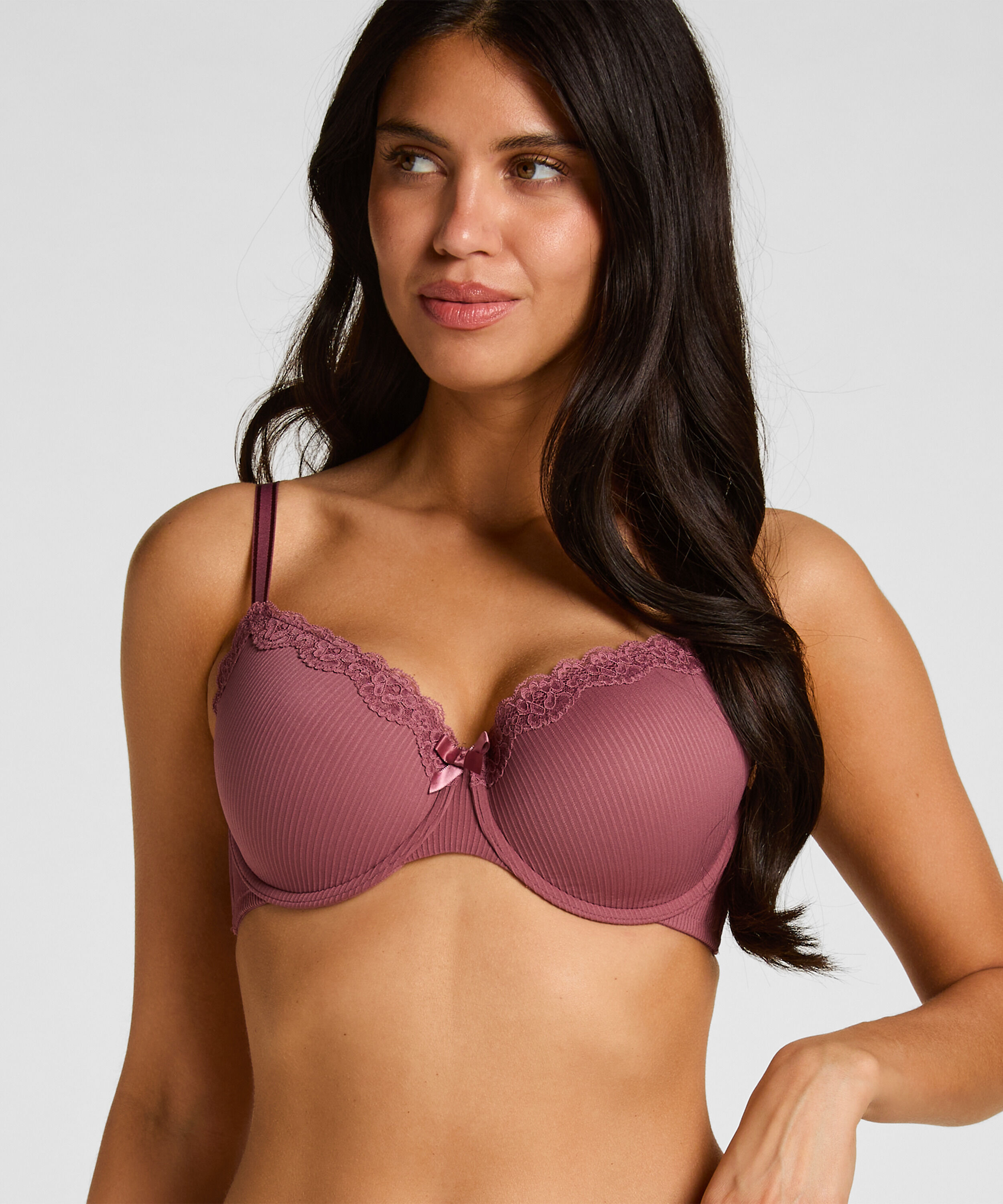 Soutien-gorge à armatures préformé Lola