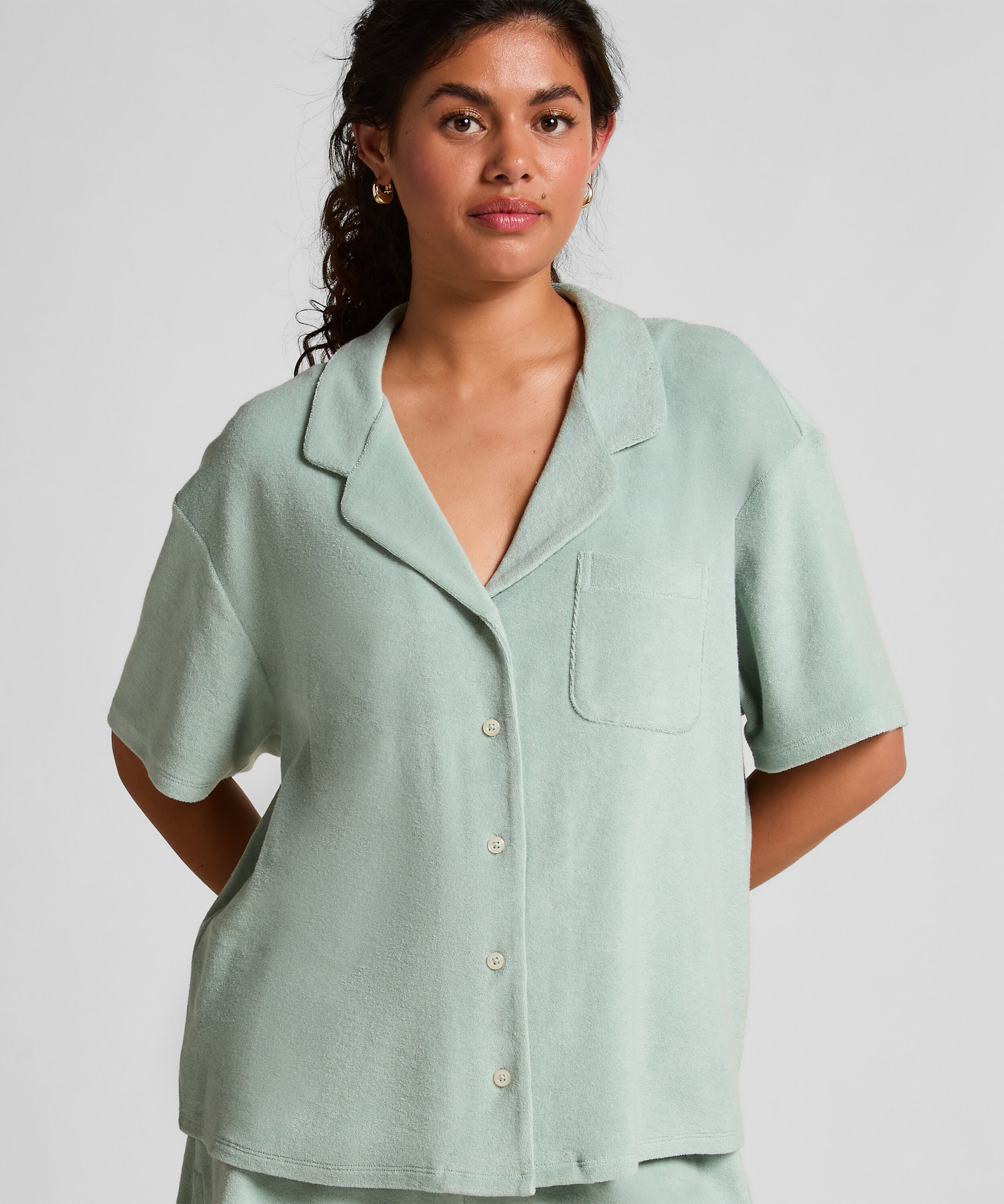 Chemise boutonnée en tissu éponge
