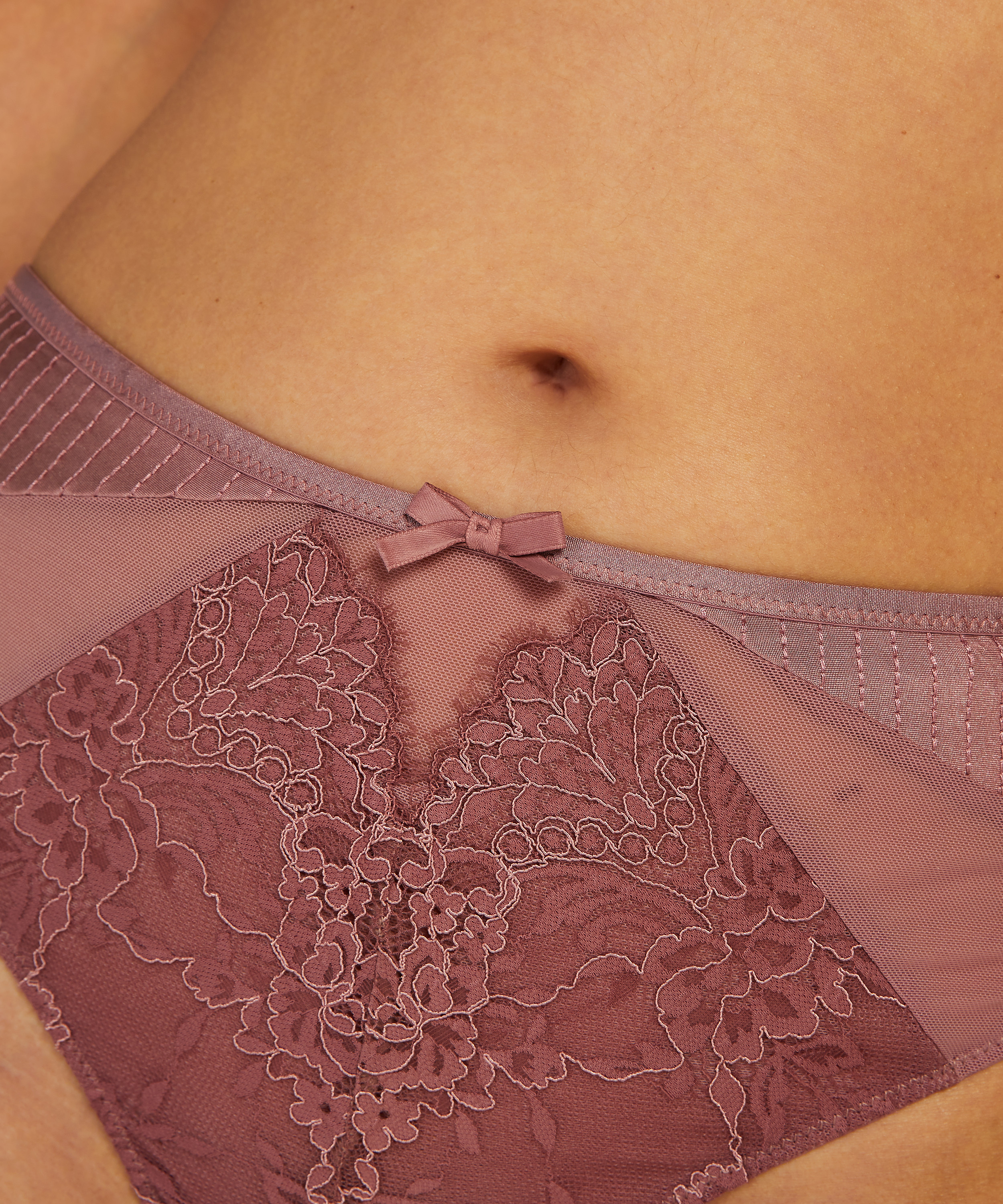 Corde Odette, Violet, main