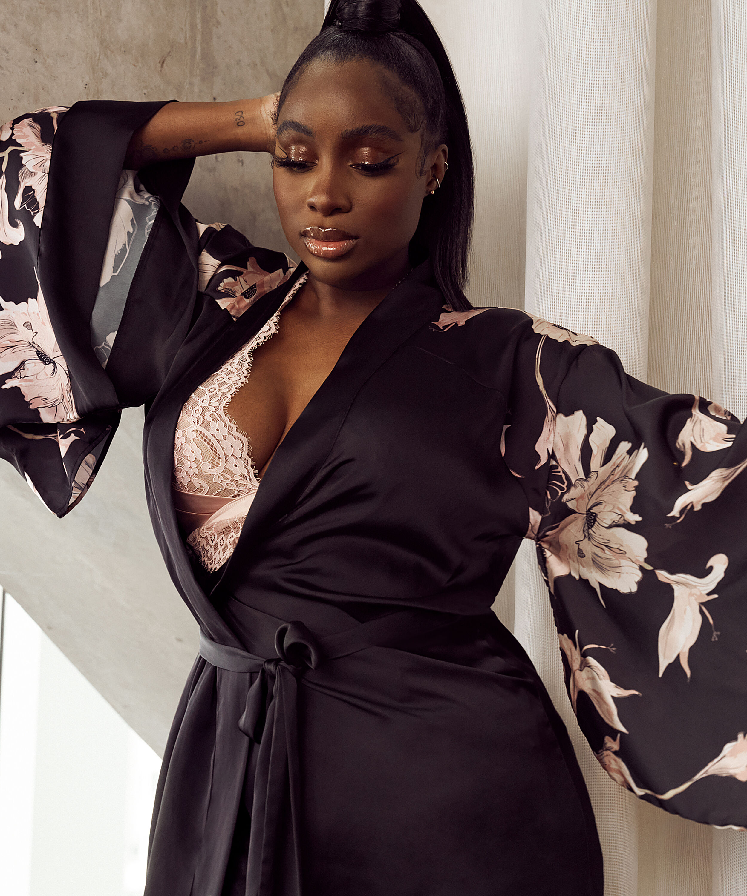 Kimono Satin Bloom, Noir