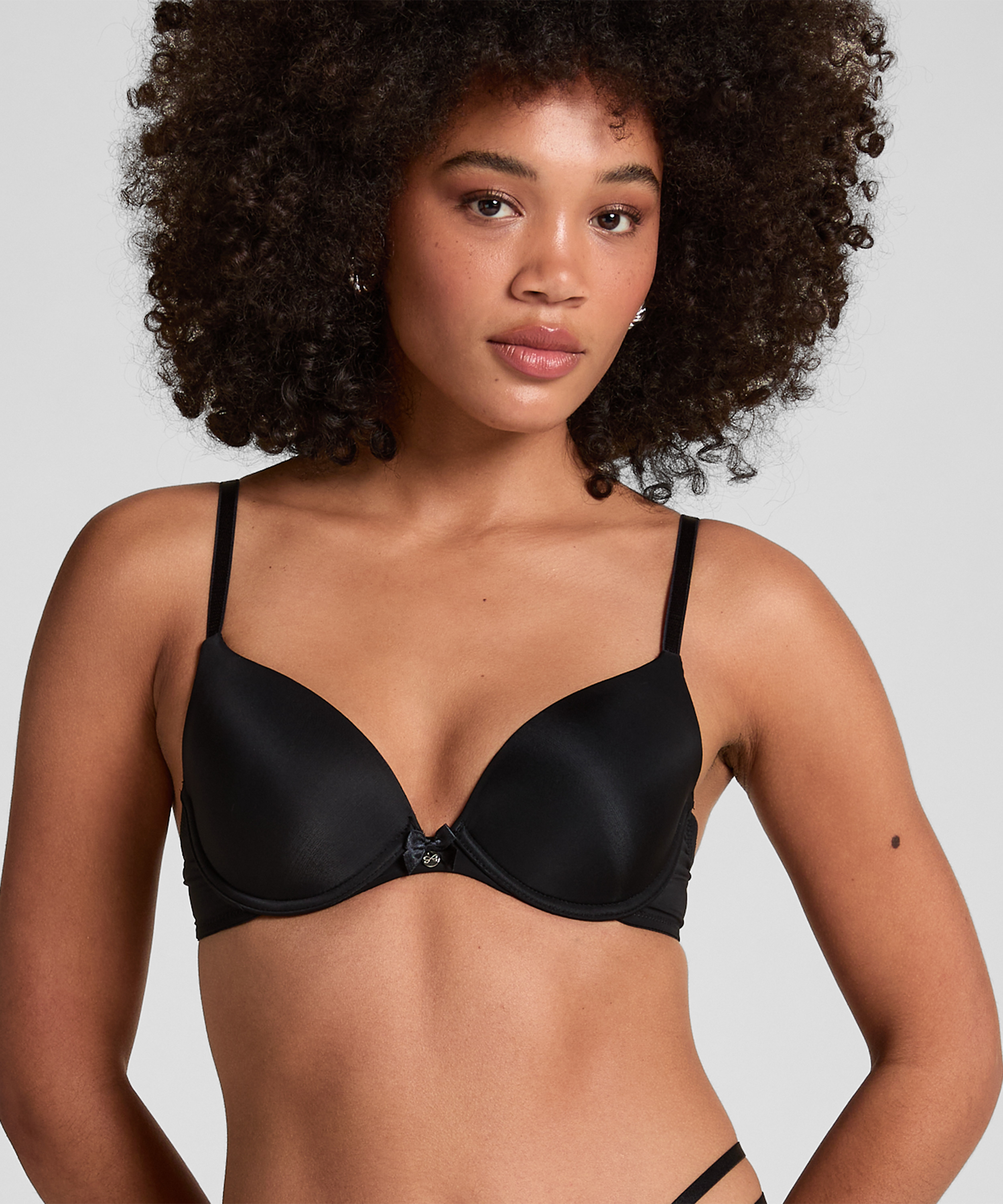 Soutien-gorge à armatures préformé Plunge, Noir, main