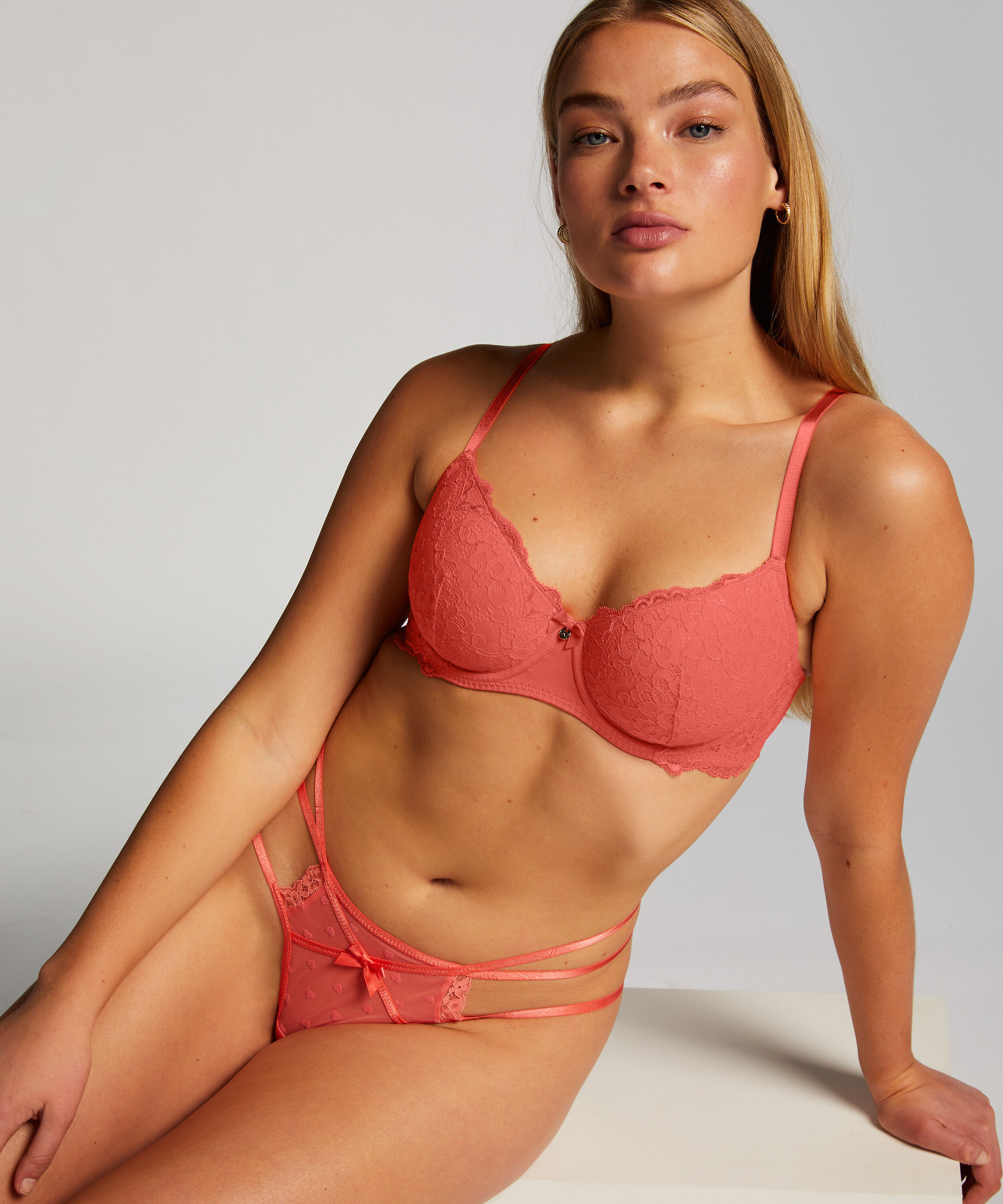 String Melda, Rose String Melda, Rose