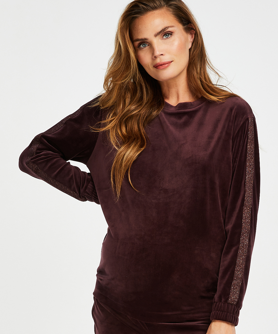 Top de grossesse en velours Shimmer, Violet, main