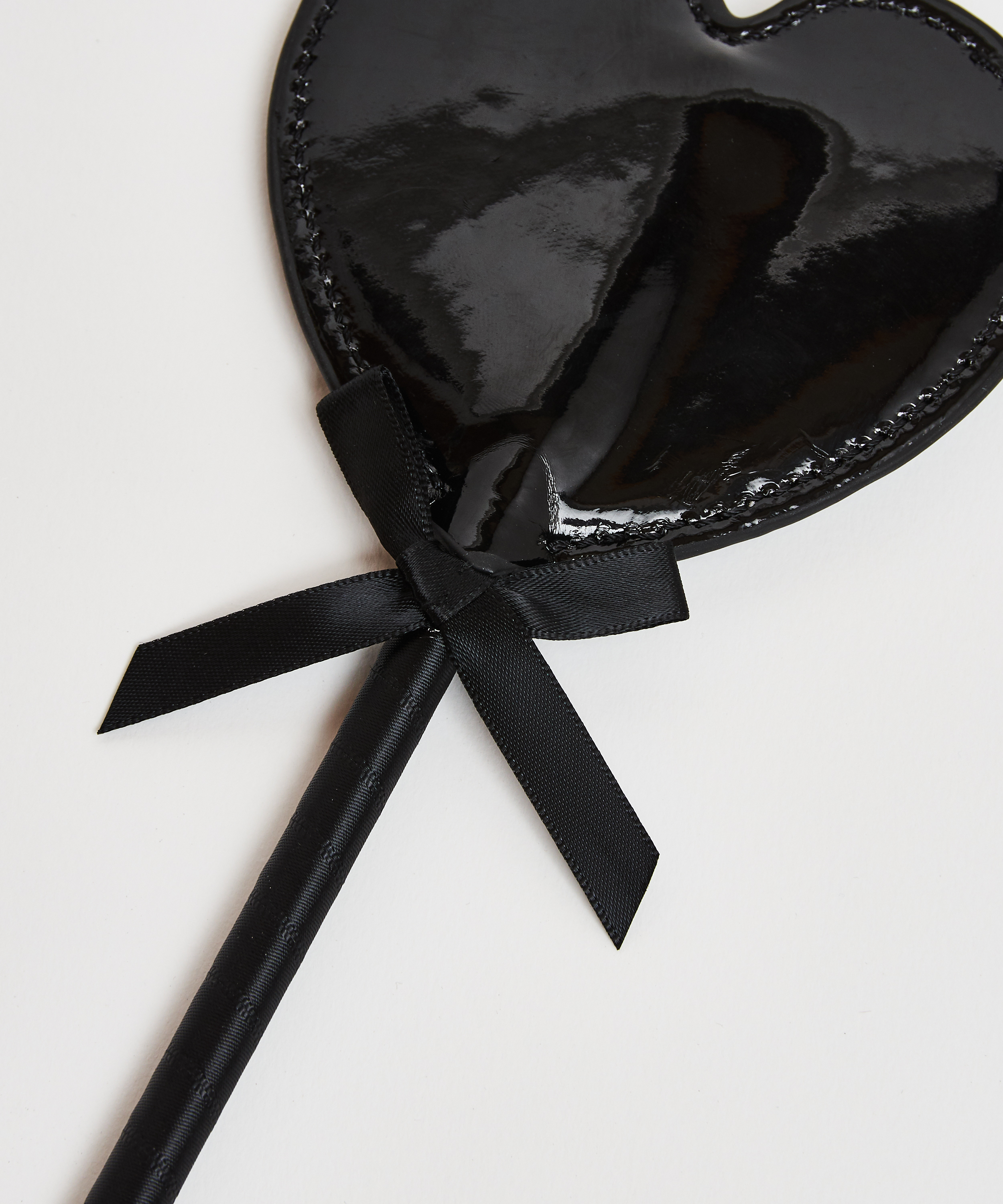 Fouet imitation cuir Private, Noir, main