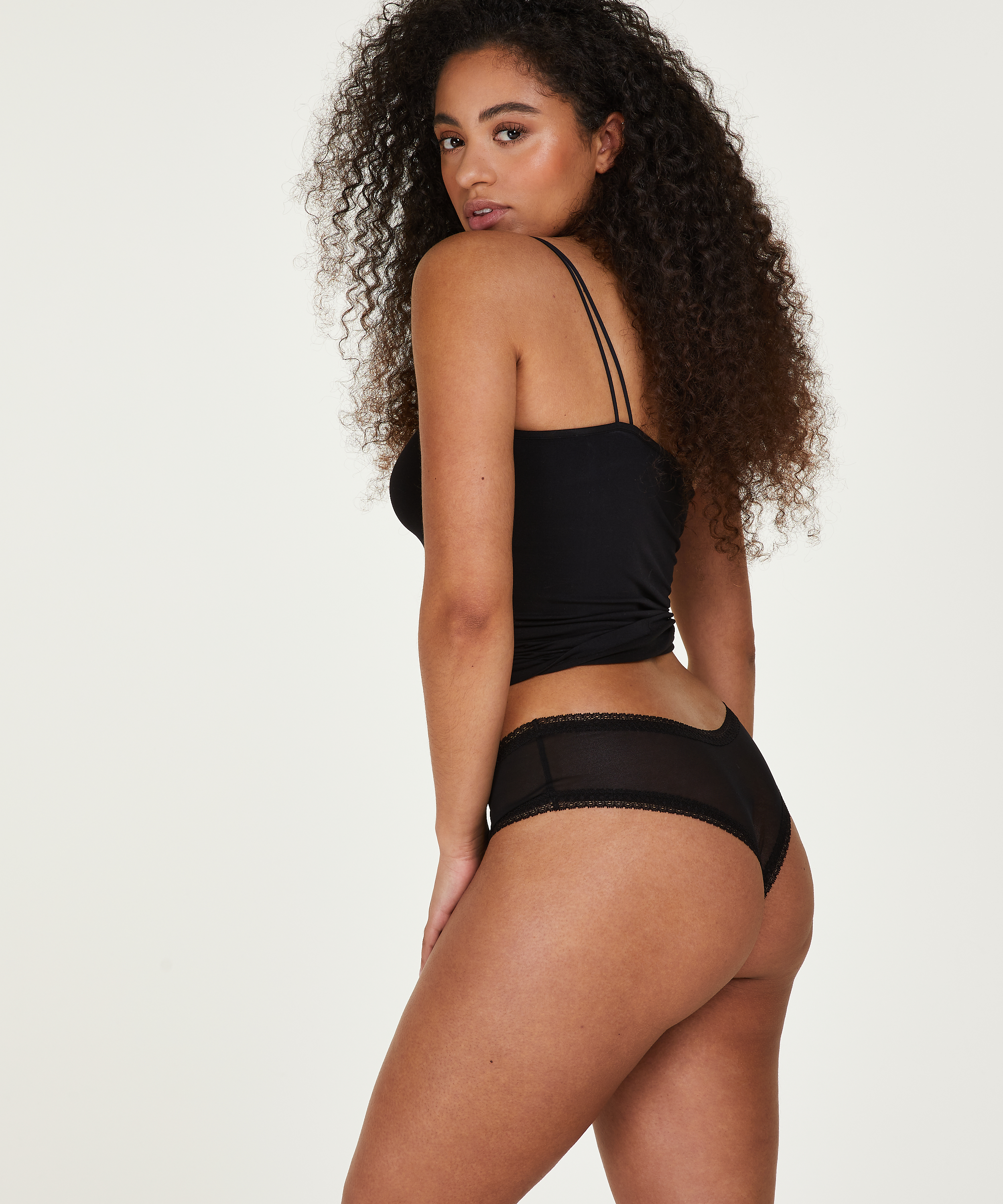 Slip brésilien en forme de V Franzi, Noir, main