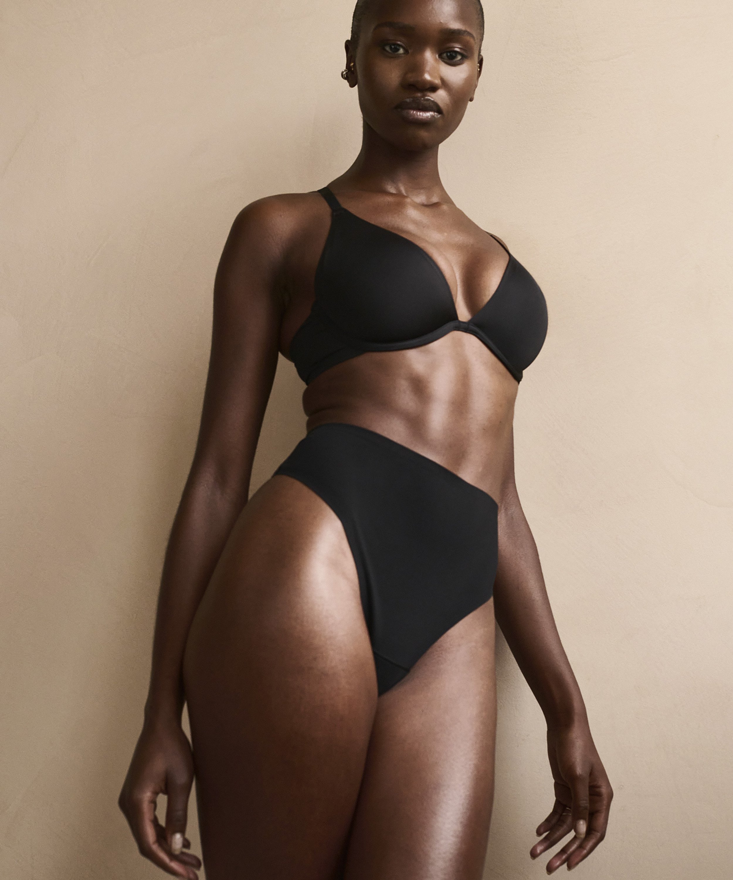 Soutien-gorge à armatures non-préformé Smooth, Noir, main