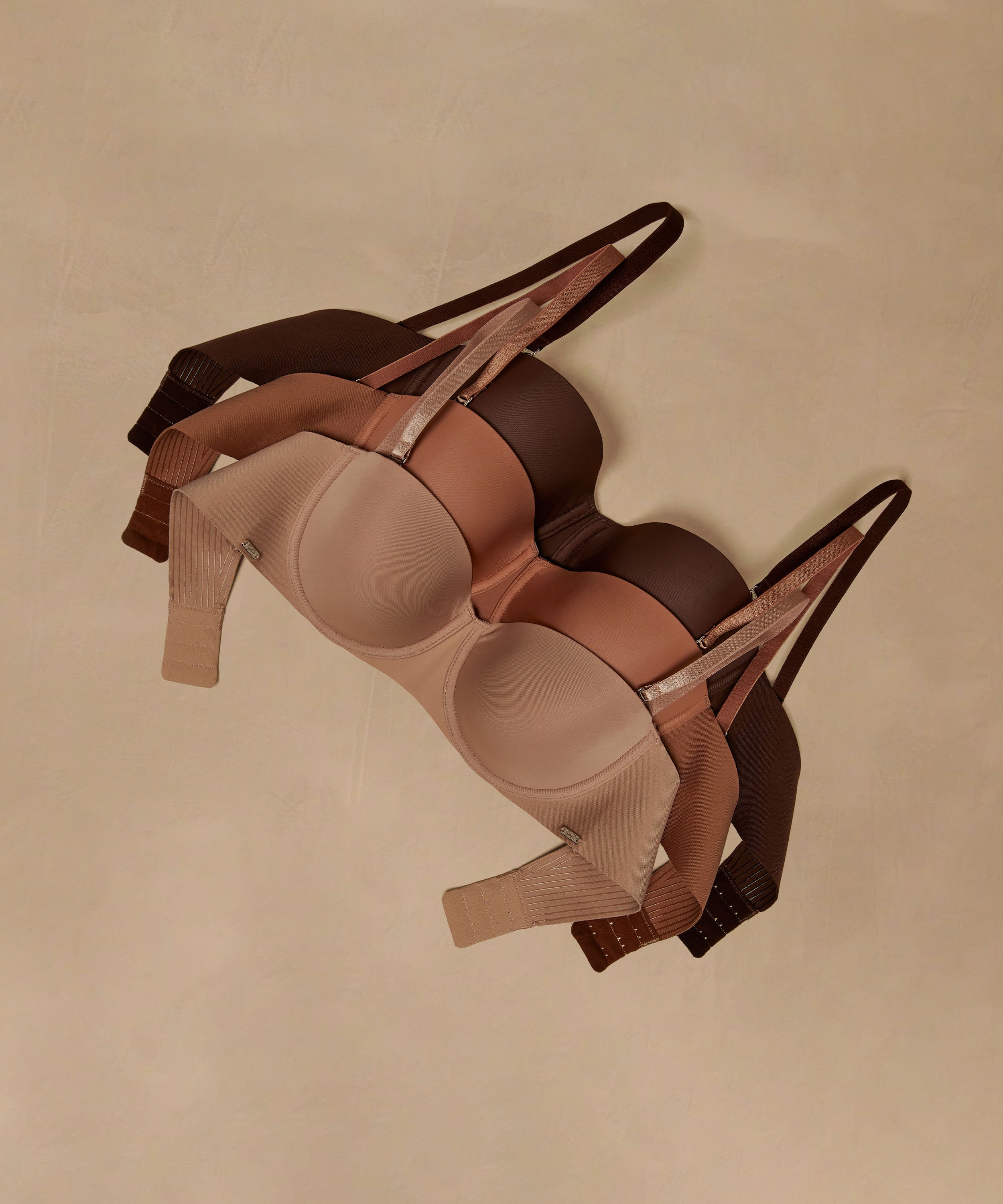 Soutien-gorge &agrave; armatures pr&eacute;form&eacute; sans bretelles Jane, Beige, main