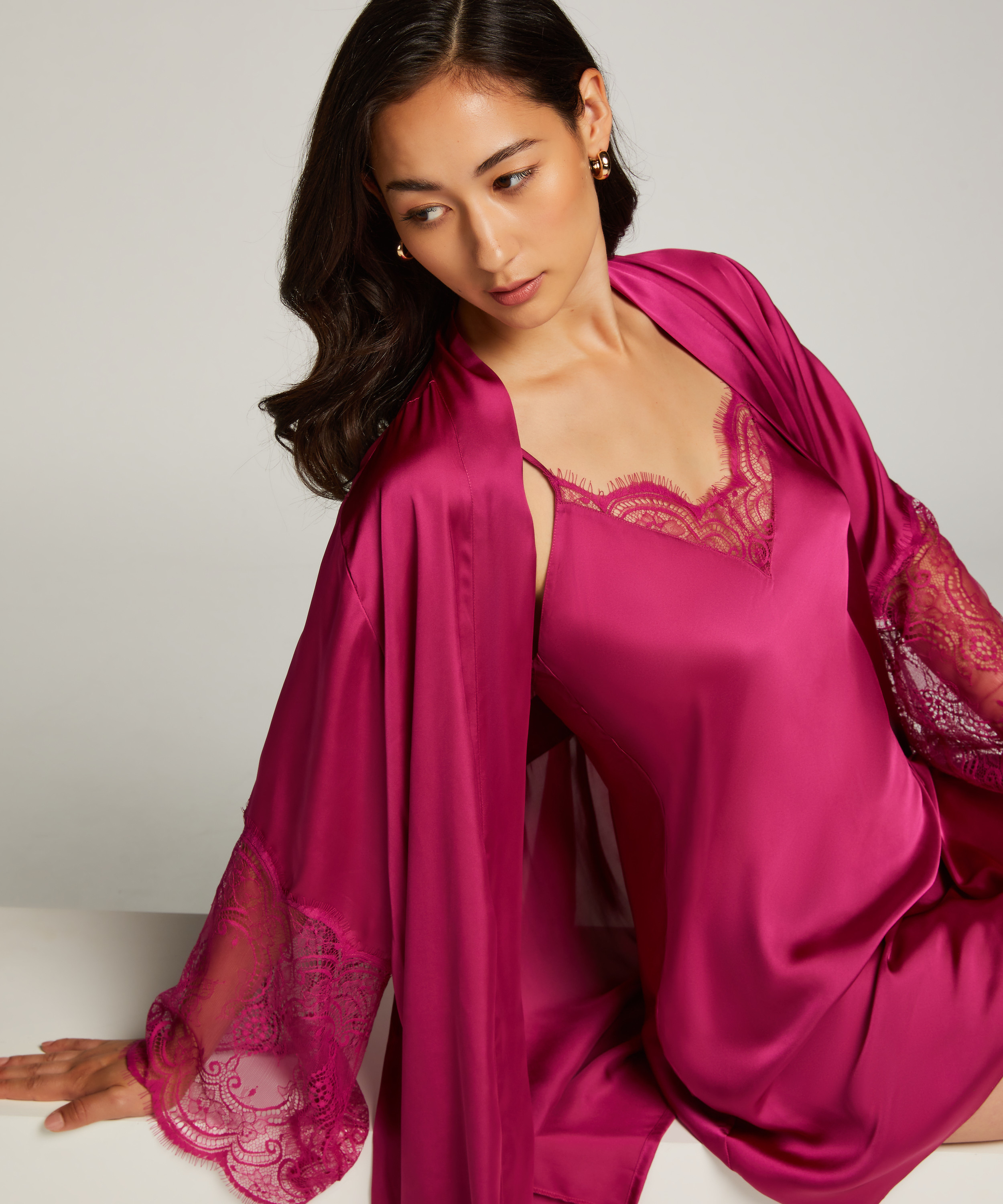 Nuisette satin, Rose, main