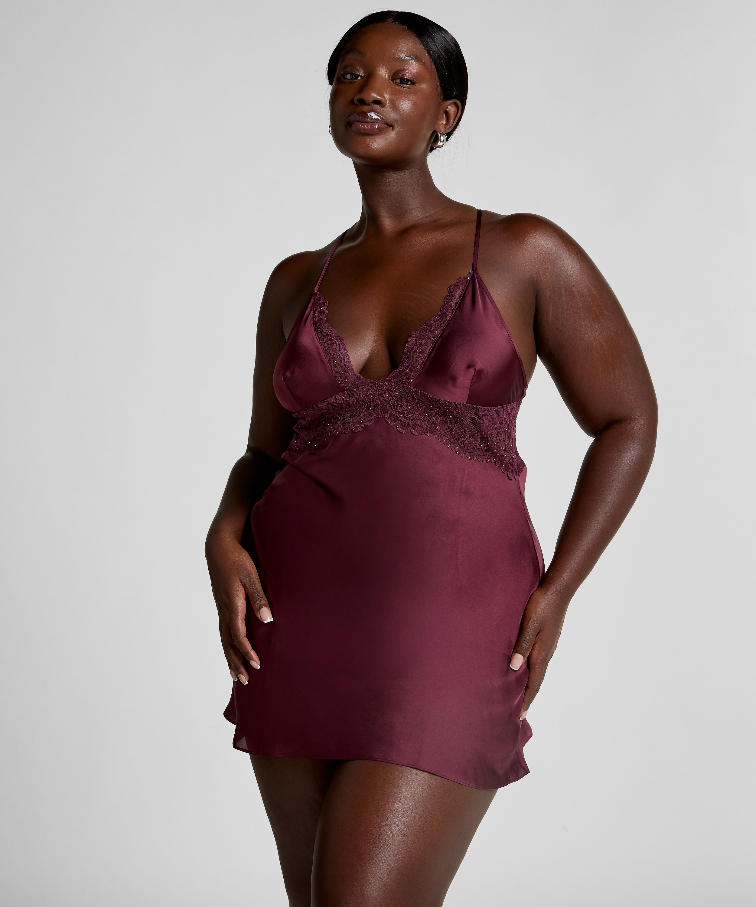 Robe fourreau Isadora, Rouge, main