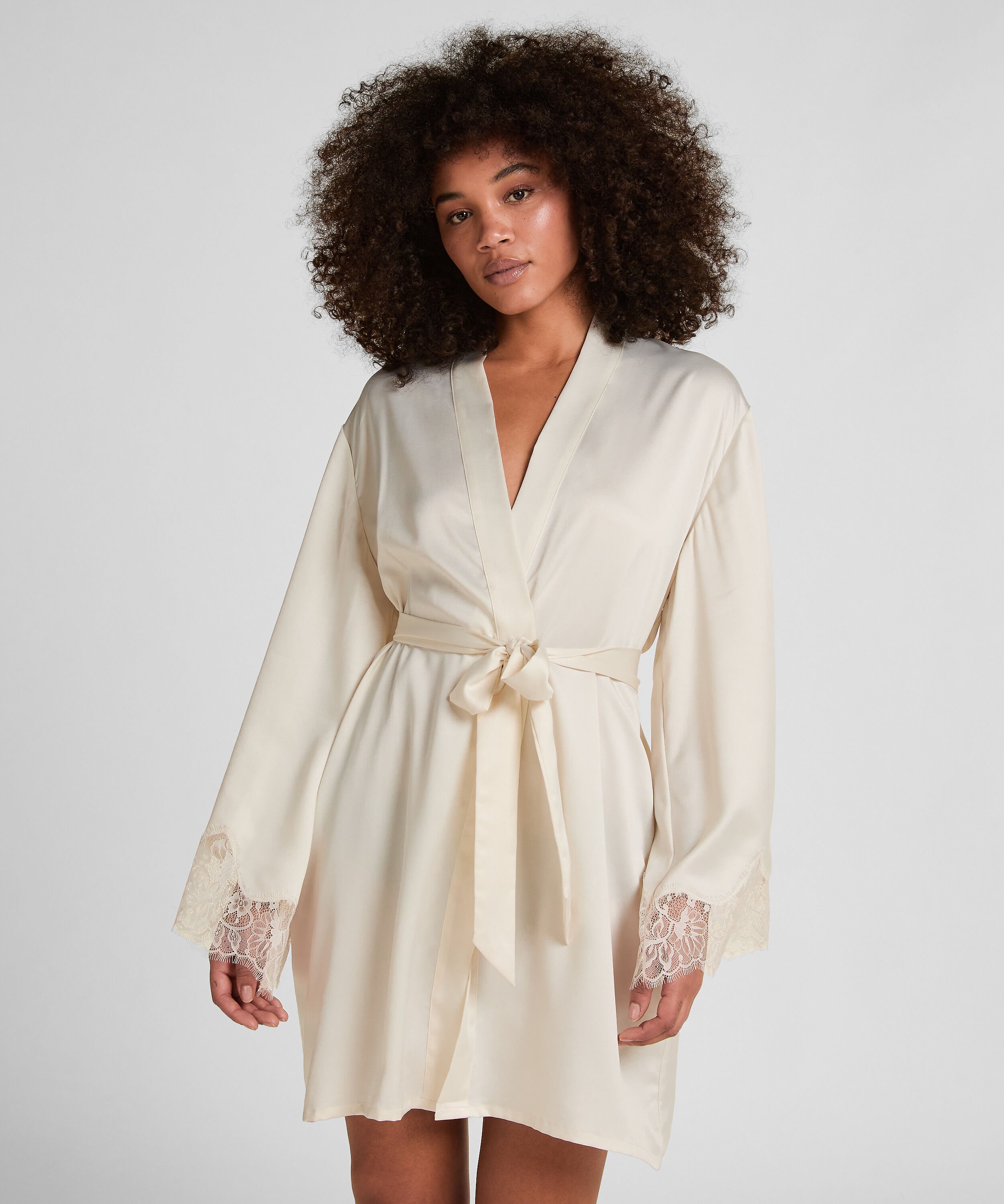 Kimono en satin Valerie, Blanc