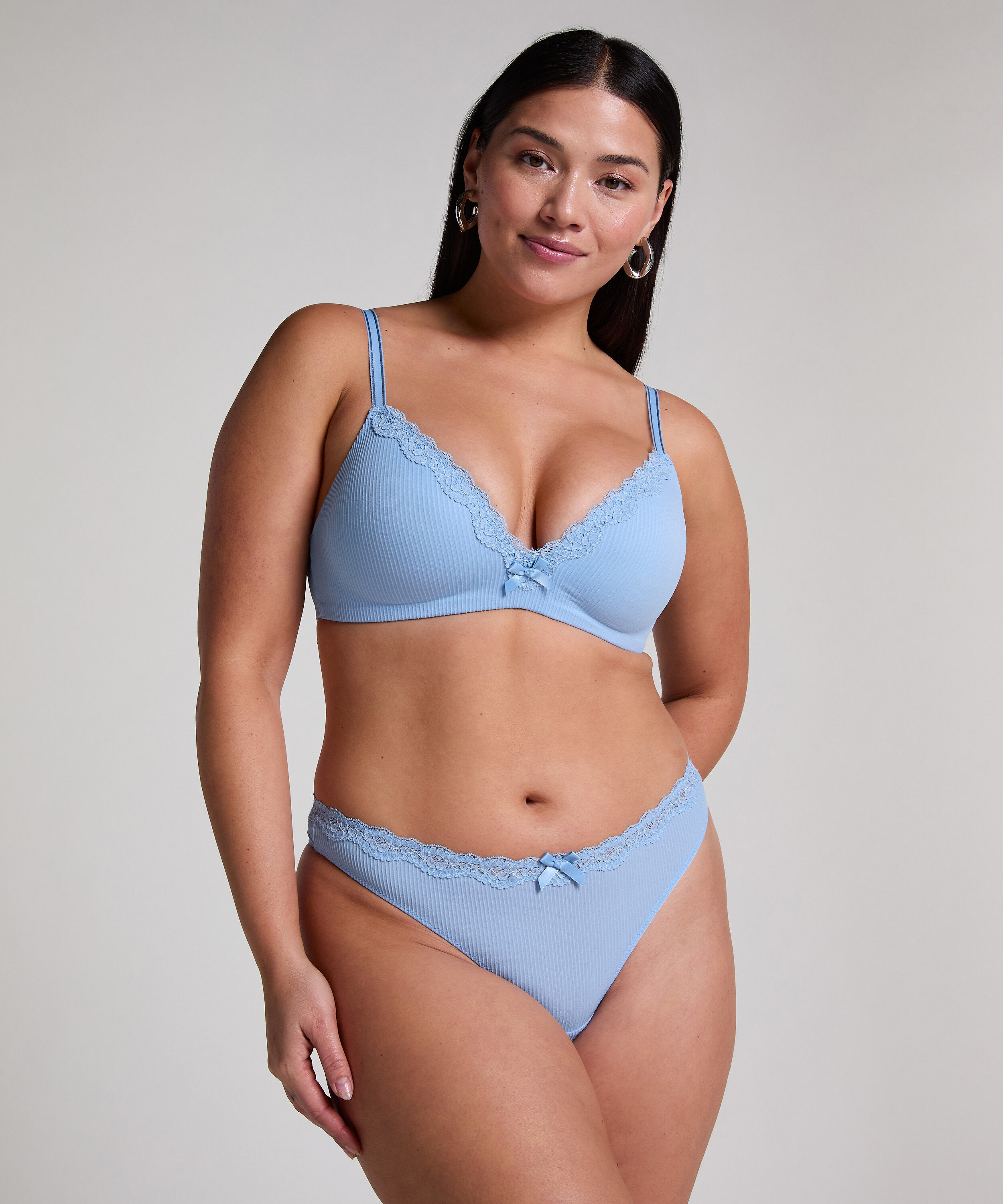String Lola, Bleu String Lola, Bleu